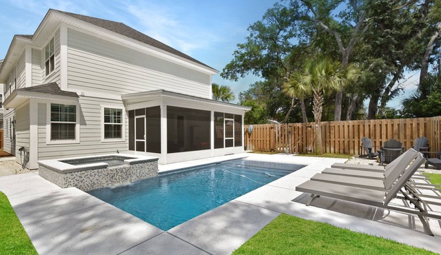 5 bed/3 bath Home with Heated Saltwater Pool