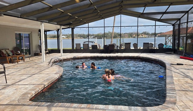 5 bed 4.5 bath Big Home on Main River-Amazing Views-Heated Pool-Fire Pit-Kayaks