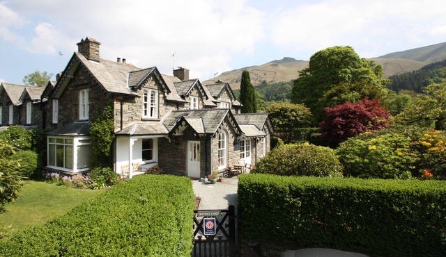 5 bed 5 en-suite Holiday Cottage central location Grasmere