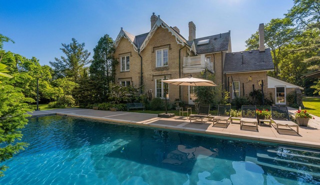 5 bed 6 bath Estate Home in Paris Ontario with a pool, gym and solarium!