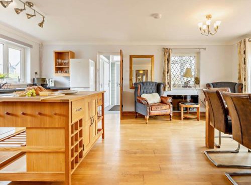 5 Bed in Llandre 95994