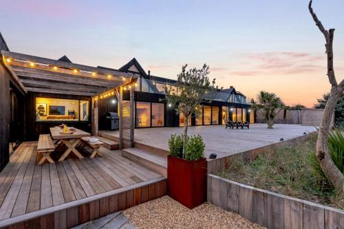 5 Bed in Bexhill-on-Sea oc-c32704