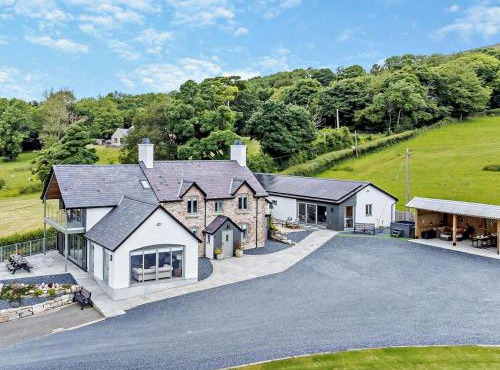 5 Bed in Denbigh oc-86009