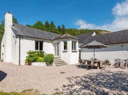 5 Bed in Grange-over-sands oc-sz593