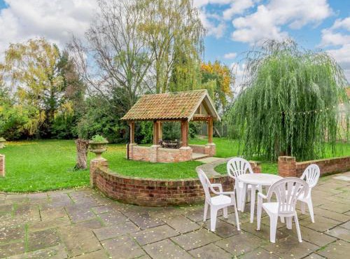 5 Bed in Leverington 90134