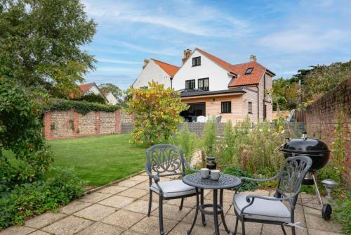 5 Bed in Walberswick oc-m30723