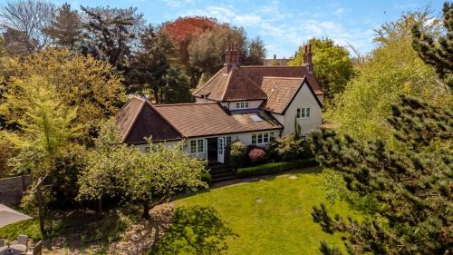 5 Bed in Walberswick oc-hfairh