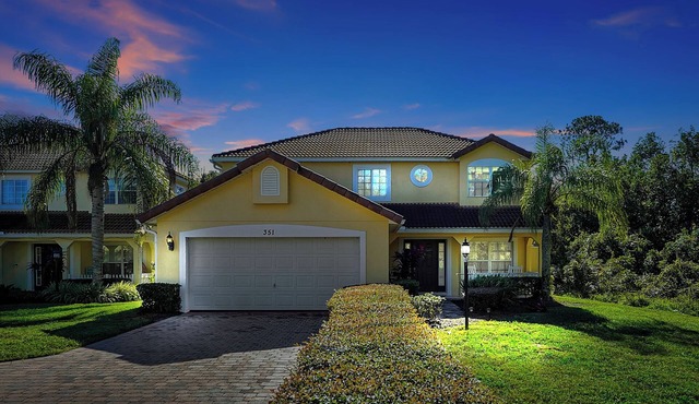 ⛱ 5 Bed Lake Wilson - South Facing Pool - Overlooking Conservation and Woodland
