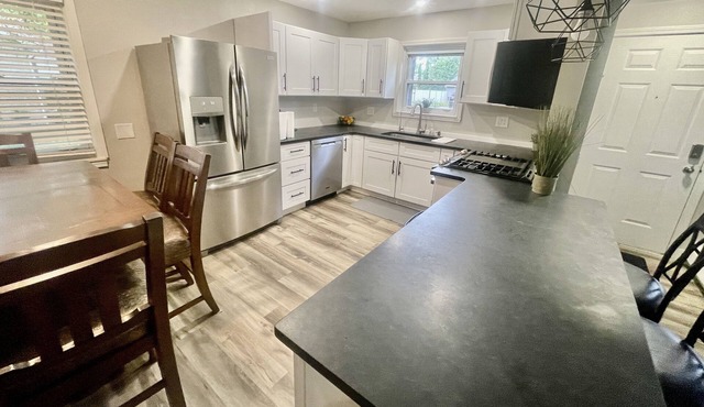 5 Bedroom Freshly Updated Home!