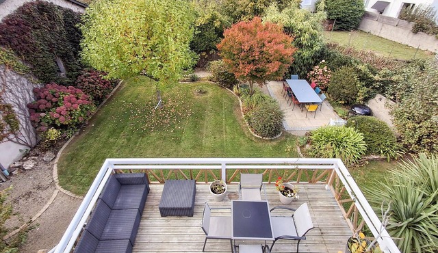 5 bedroom lovely home in Saint-Martin-des-Champ