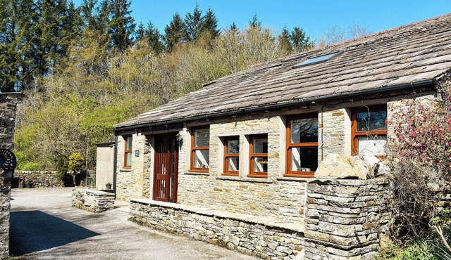 5 bedroom accommodation in Simonstone near Hawes