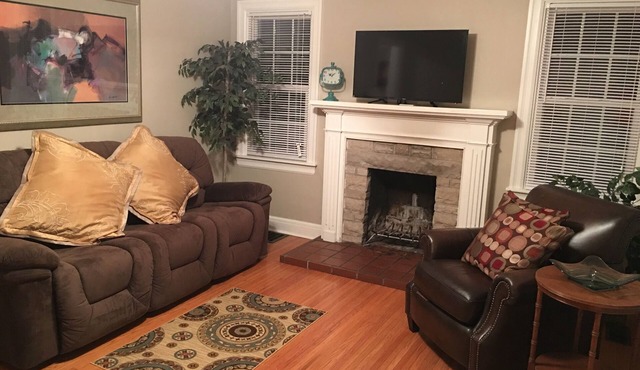 5 bedroom/2bath, garage, yard, parking east end close to everything