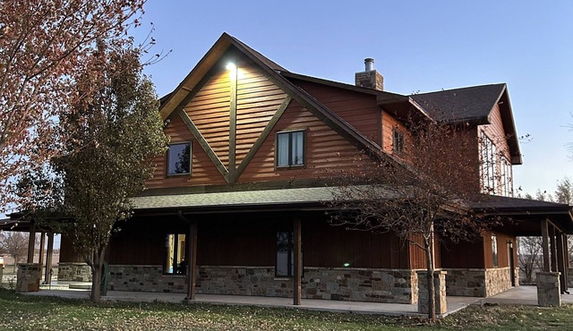 5 bedroom 3 bath Farm house. Country Views. Open floor plan with lots of space!