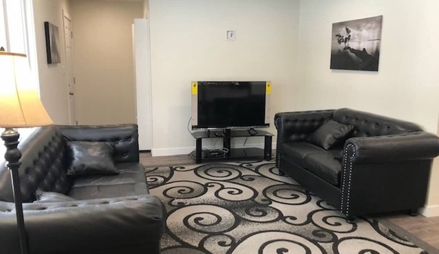 5 bedroom, 3 bathroom bungalow in great area