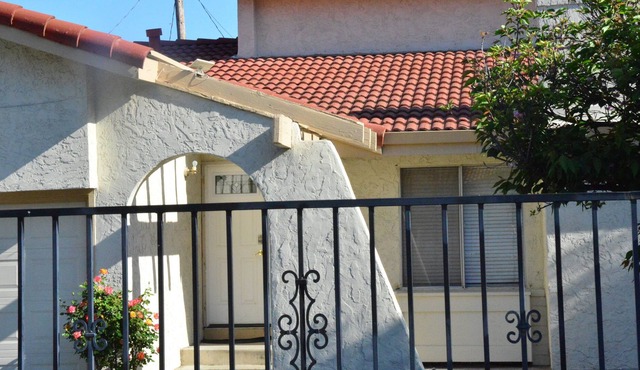 5 BEDROOM 3 FULL BATH ON THE HILL SOUTH SAN JOSE