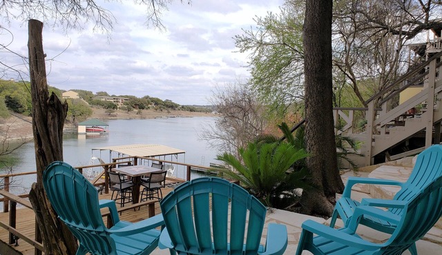 5 bedroom/4 bath TH, with private boat dock on Lake Travis in Point Venture