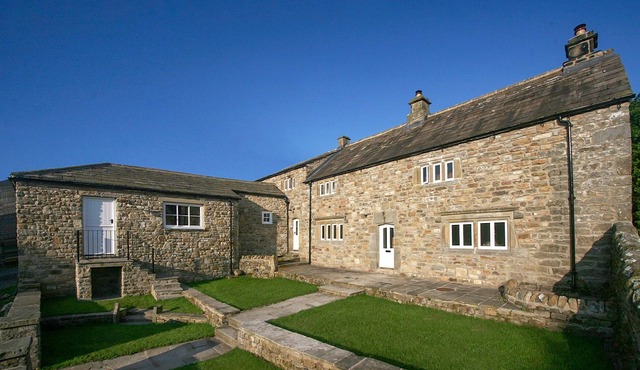 5 bedroom accommodation in Grinton near Reeth
