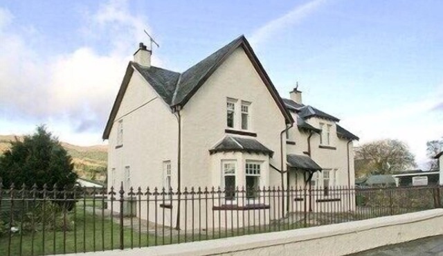 5 bedroom accommodation in Fort Augustus