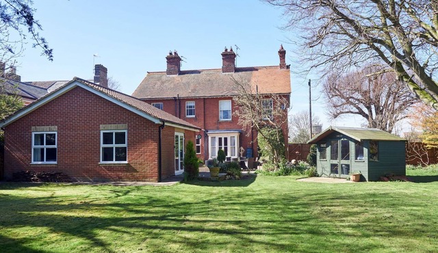 5 bedroom accommodation in Kessingland