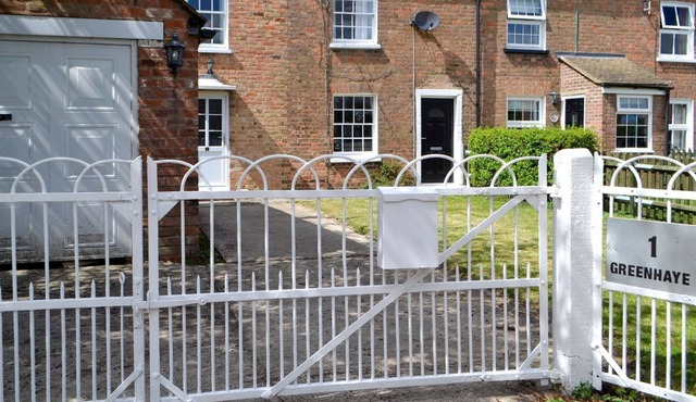 5 bedroom accommodation in Arlingham, near Gloucester