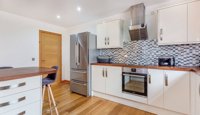 5 bedroom accommodation in Newtonmore