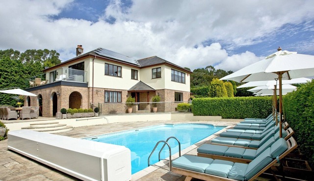 5 bedroom accommodation in Hewas Water, near St Austell