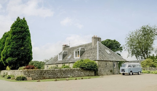 5 bedroom accommodation in Edinburgh