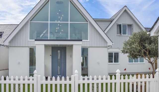 5 bedroom accommodation in Shoreham-by-Sea, near Brighton