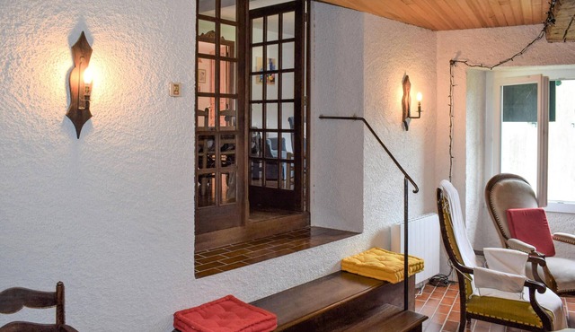 5 bedroom accommodation in Aste-Béon