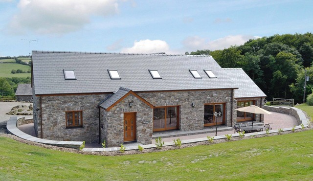5 bedroom accommodation in Mydroilyn, near Aberaeron