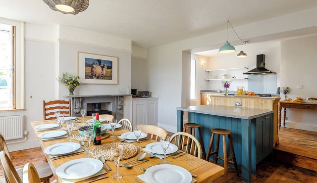 5 bedroom accommodation in Mundford