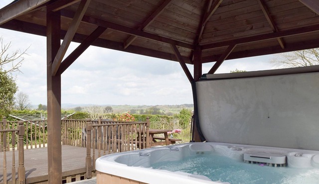 5 bedroom accommodation in Narberth