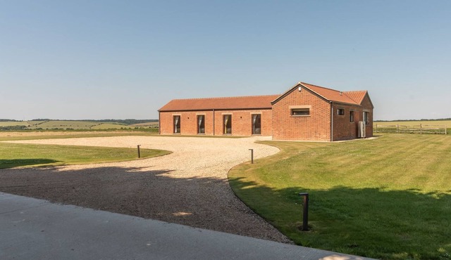 5 bedroom accommodation in East Ilsley, near Newbury