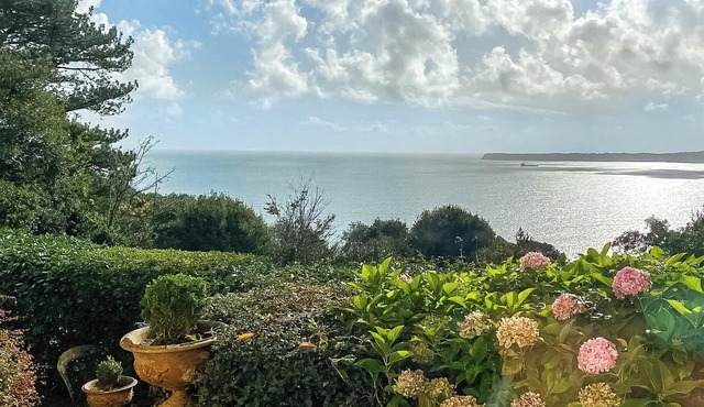 5 bedroom accommodation in Torquay