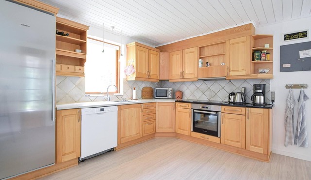 5 bedroom accommodation in Randbøl