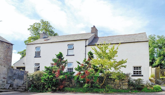 5 bedroom accommodation in Corney