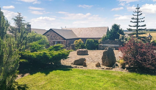 5 bedroom accommodation in Heriot