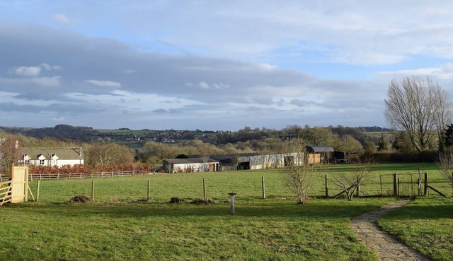 5 bedroom accommodation in France Lynch, near Stroud