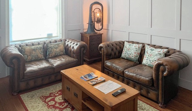 5 bedroom accommodation in Deal