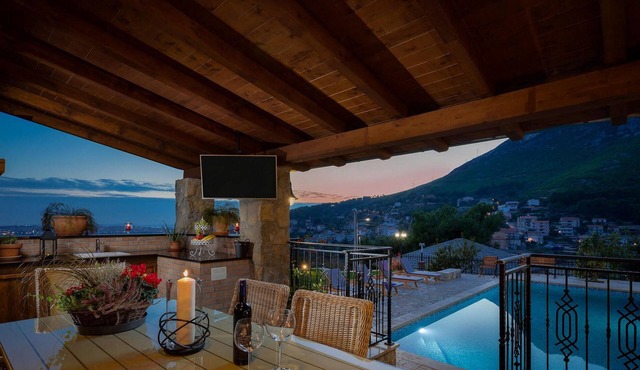 5 bedroom accommodation in Klis