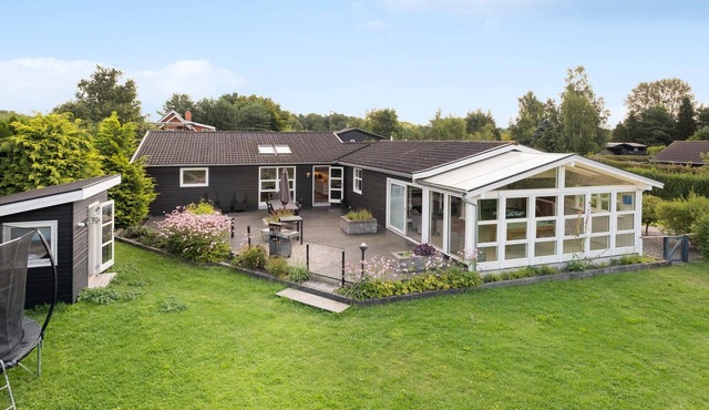 5 bedroom amazing home in Jægerspris