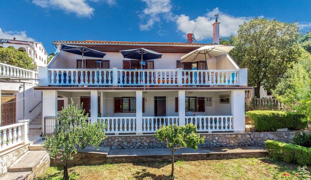 5 bedroom amazing home in Klenovica
