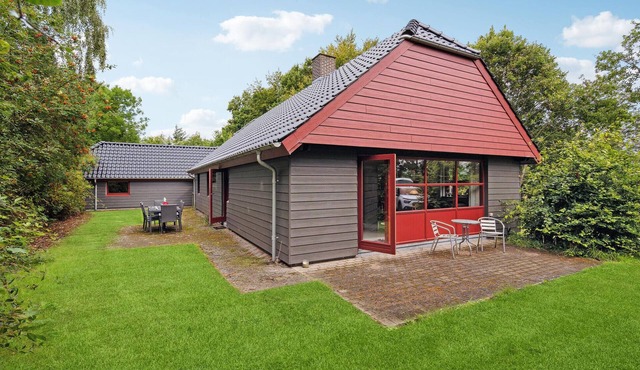 5 bedroom amazing home in Ulfborg