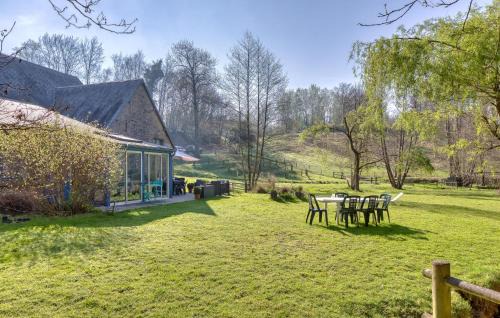 5 Bedroom Awesome Home In Villedieu-Les-Poêles