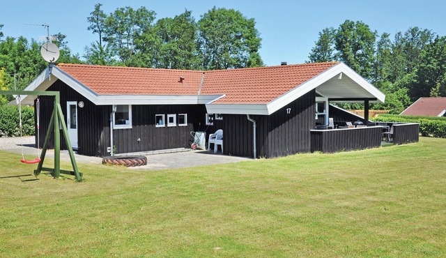 5 bedroom awesome home in Sydals