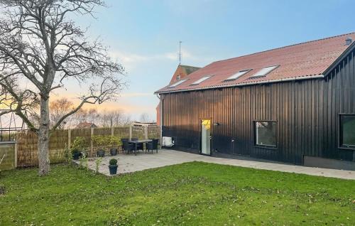 5 Bedroom Beautiful Apartment In Hasle