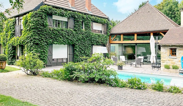 5 bedroom beautiful home in Fauverney