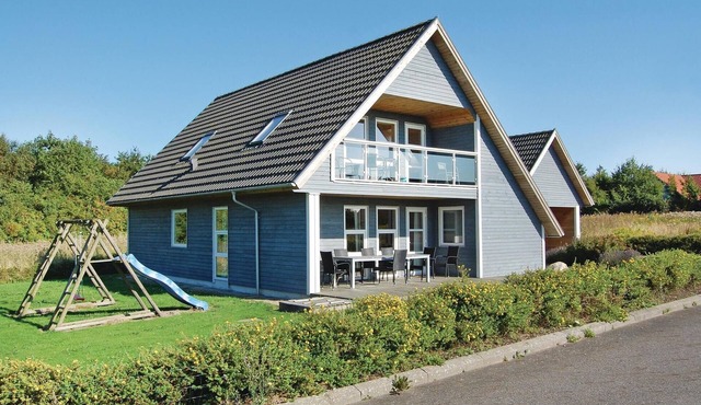 5 bedroom beautiful home in Tranekær