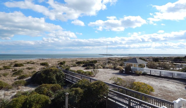 5 bedroom, Classic, Ocean Front Beach House