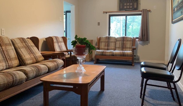 5 Bedroom Cottage at Rice Lake!